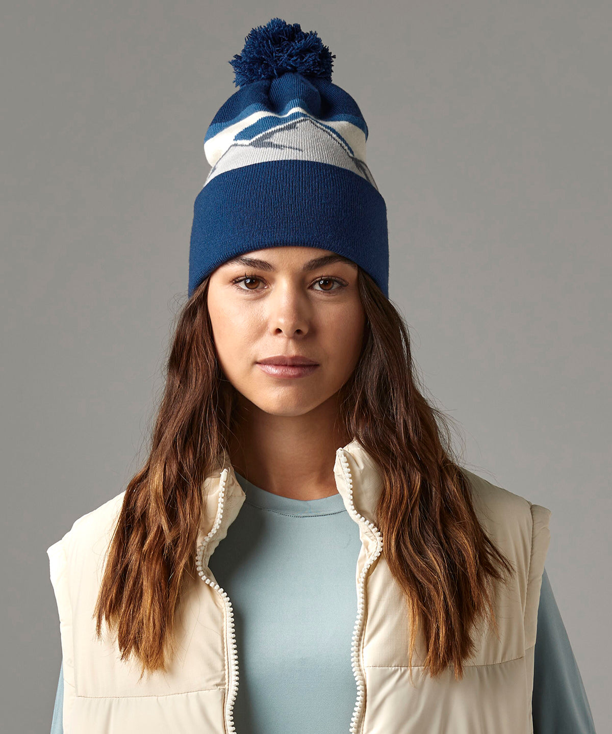 Beechfield B395R Mountain peaks pom pom beanie
