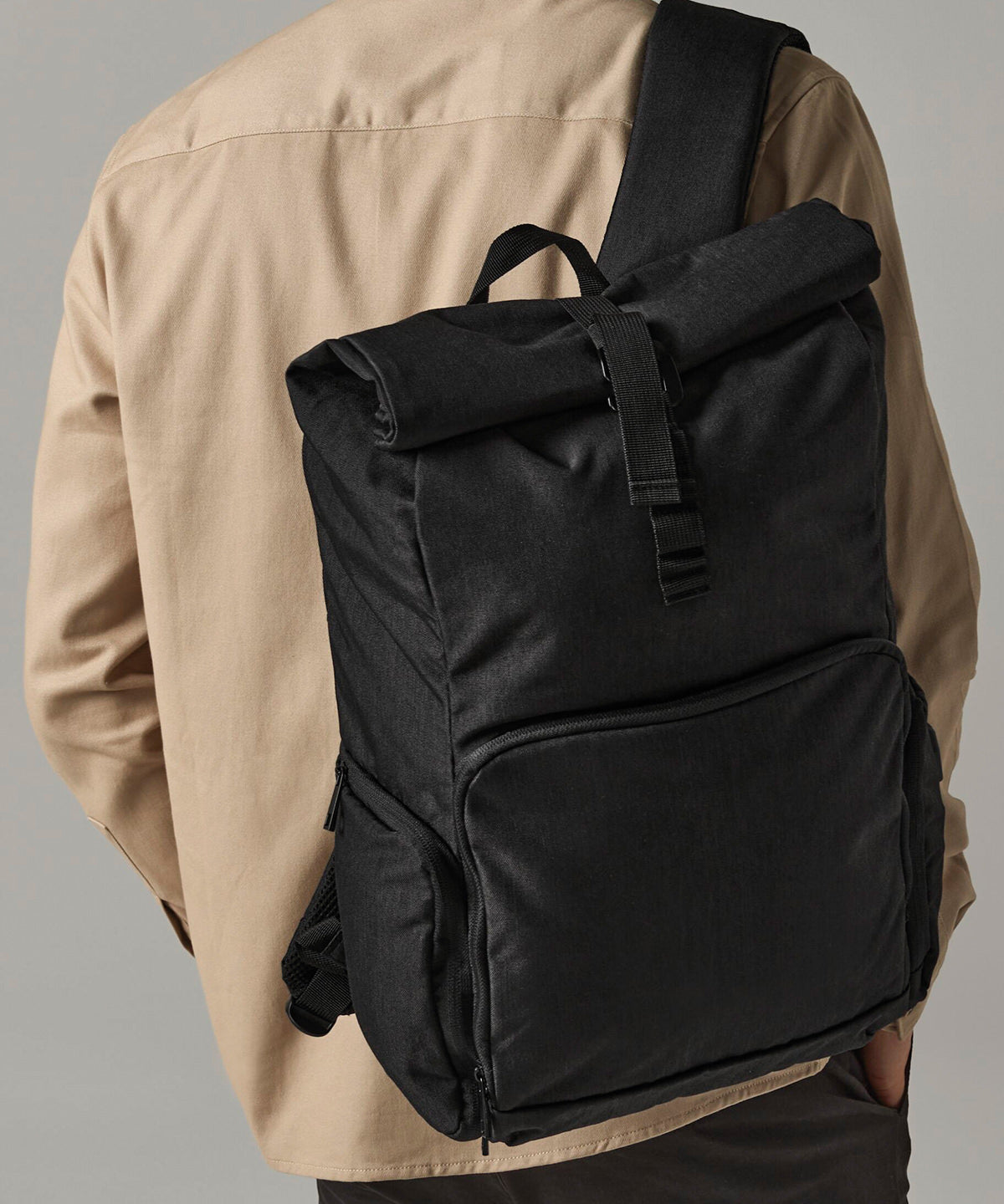 Quadra QD995 Q-Tech charge roll-top backpack