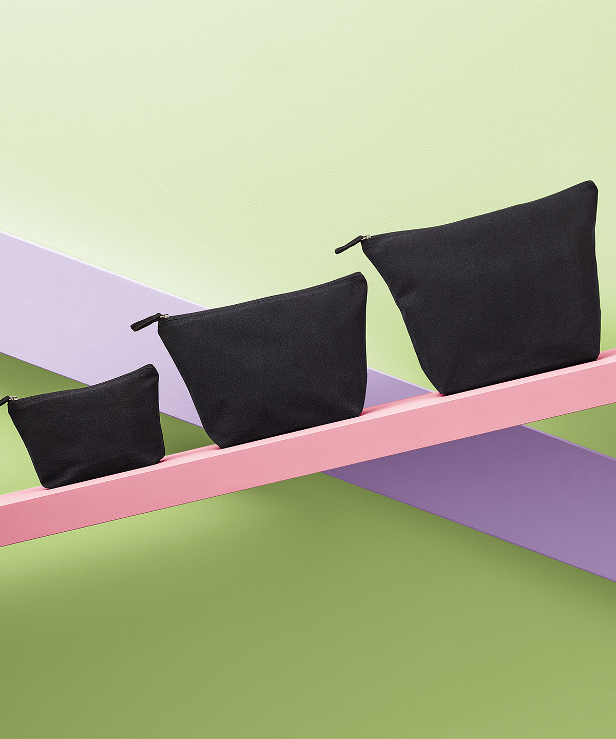 Nutshell® RL800 Recycled luxe accessory bag