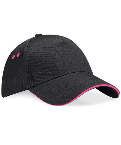 Beechfield BC15C Ultimate 5-panel cap - sandwich peak in Black/Fuchsia