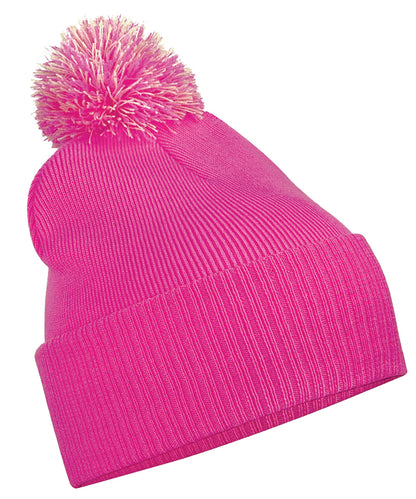 Beechfield BC450 Snowstar® beanie in Fuchsia/Off White