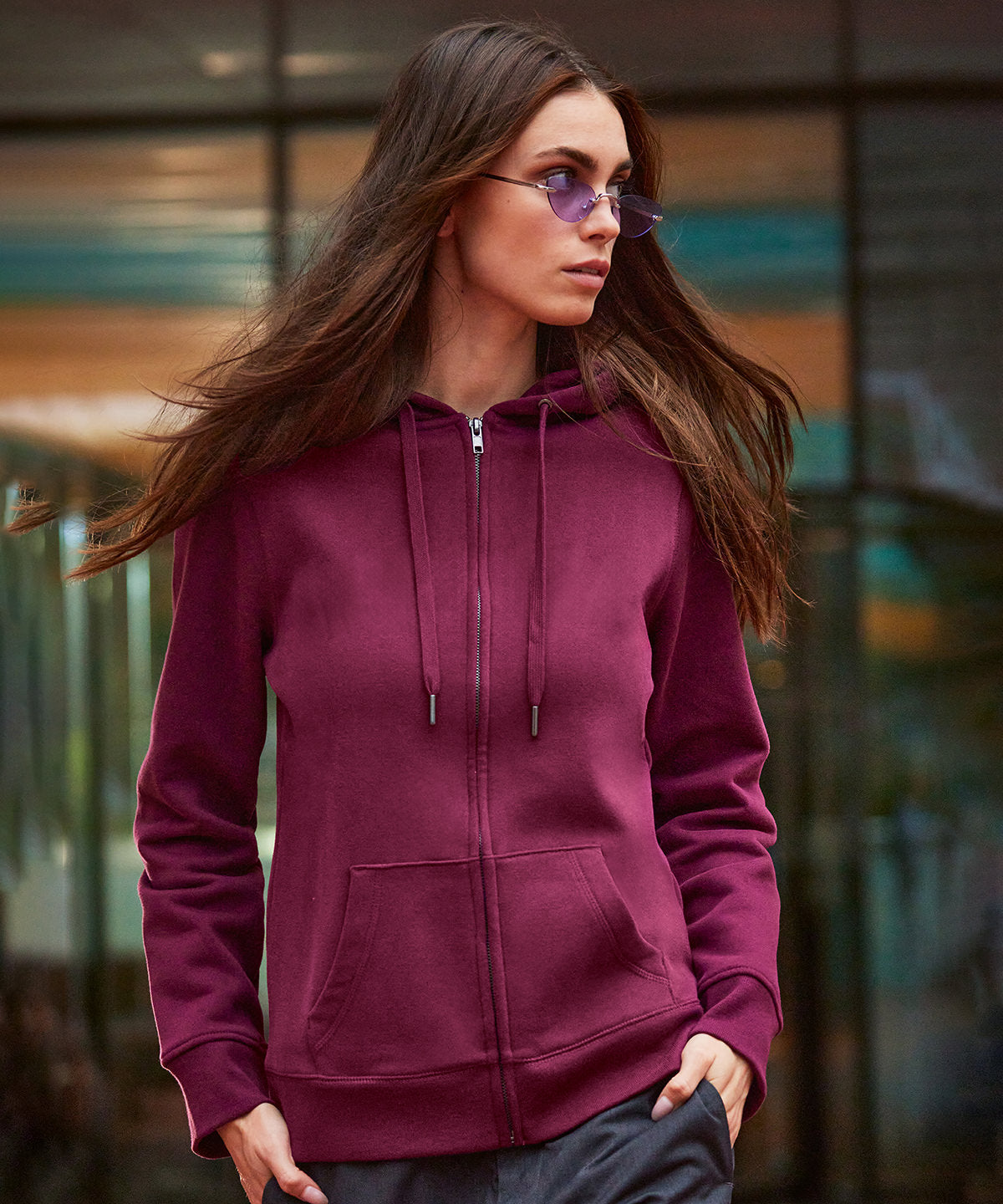 B&C Collection B012F B&C Queen zipped hooded