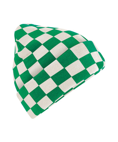 Beechfield BC531 Checkerboard beanie in Kelly Green/Off White