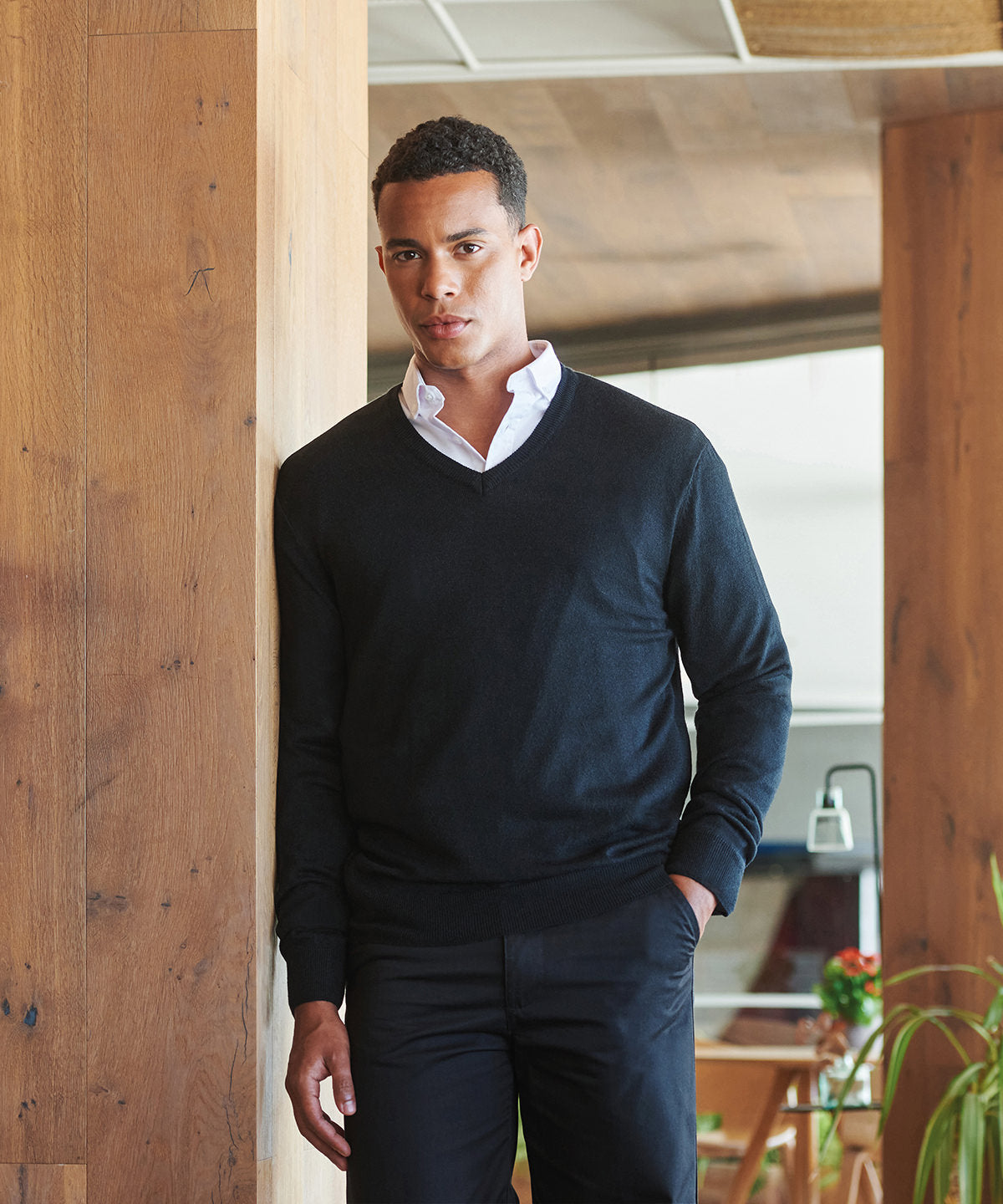 Henbury HB760 Cashmere touch acrylic v-neck jumper