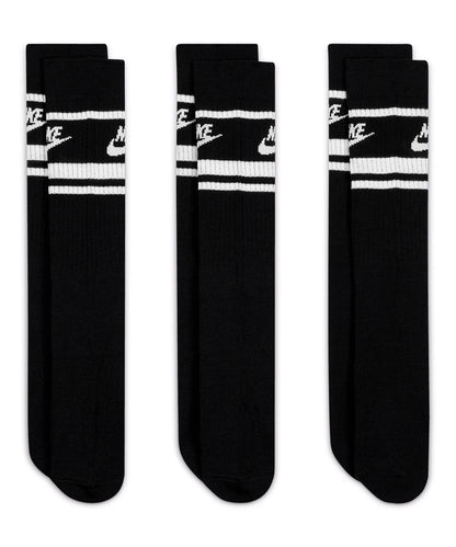 Nike NK397 Nike Dri-FIT Sportswear everyday essential socks (3 pairs) in Black/White