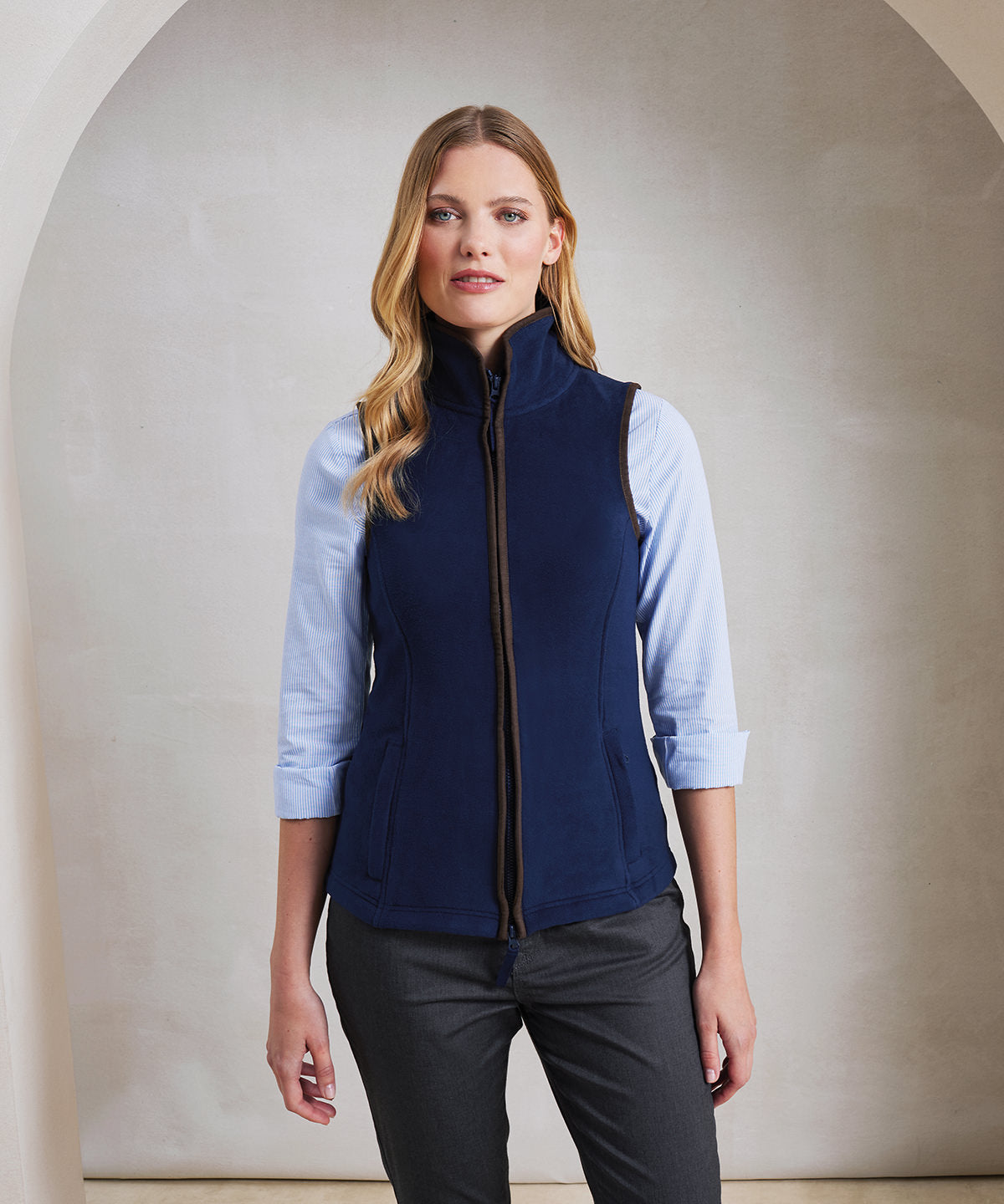 Premier PR804 Women’s artisan fleece gilet in Black/Black
