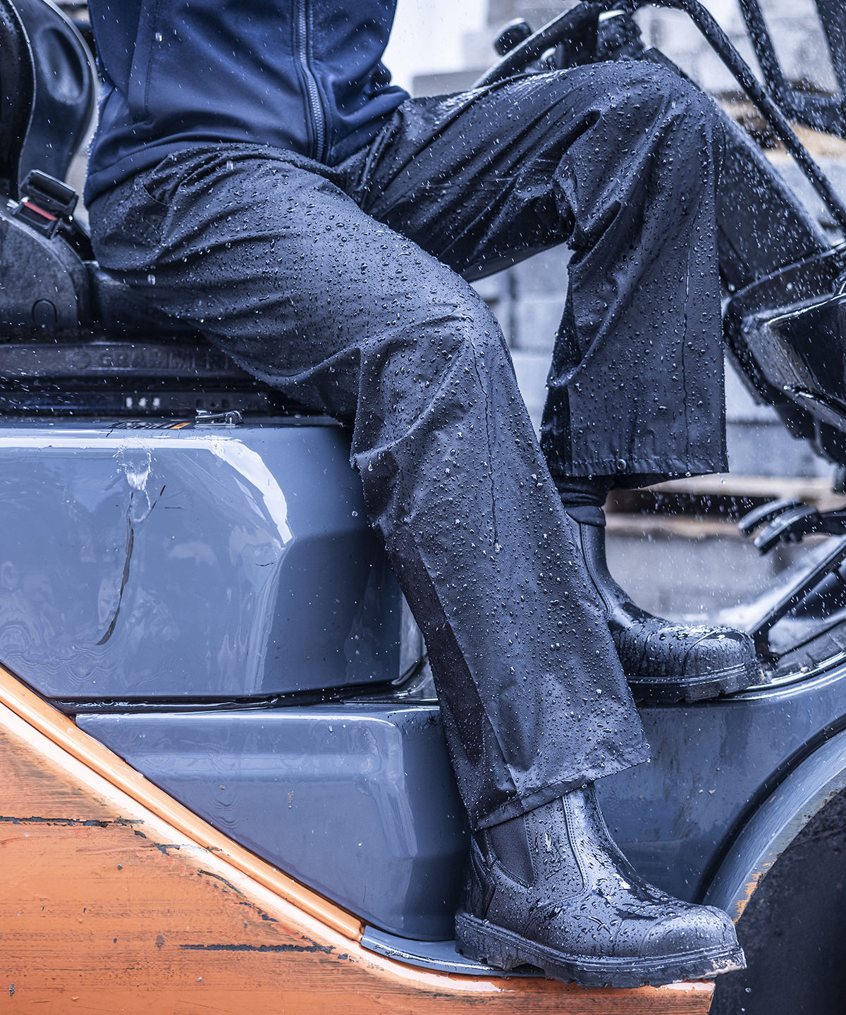 Regatta Professional RG208 Pro packaway overtrousers
