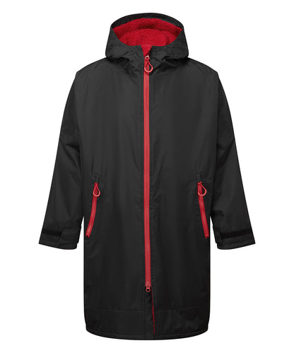 TriDri® TR800 Tridri® all seasons waterproof changing robe in Black/Fire Red