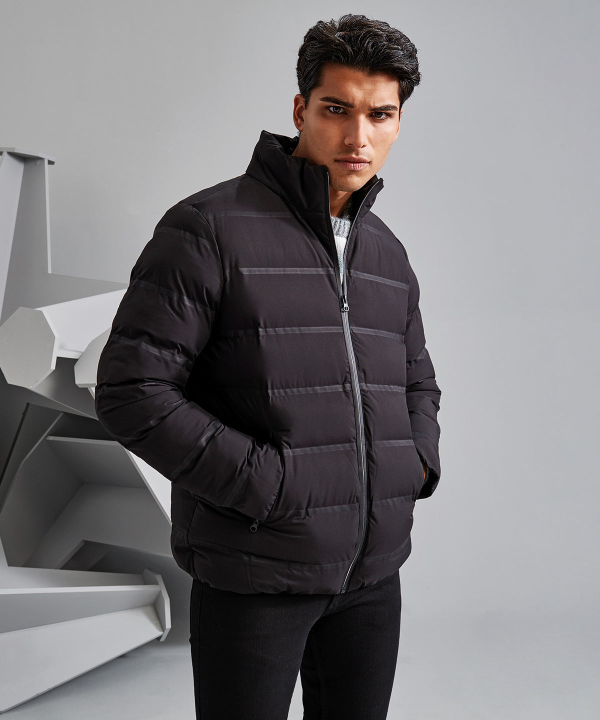 2786 TS029 Welded padded jacket