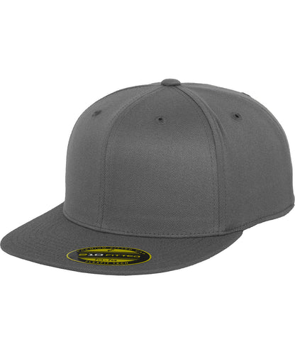 Flexfit by Yupoong YP017 Premium 210 fitted cap (6210) in Dark Grey