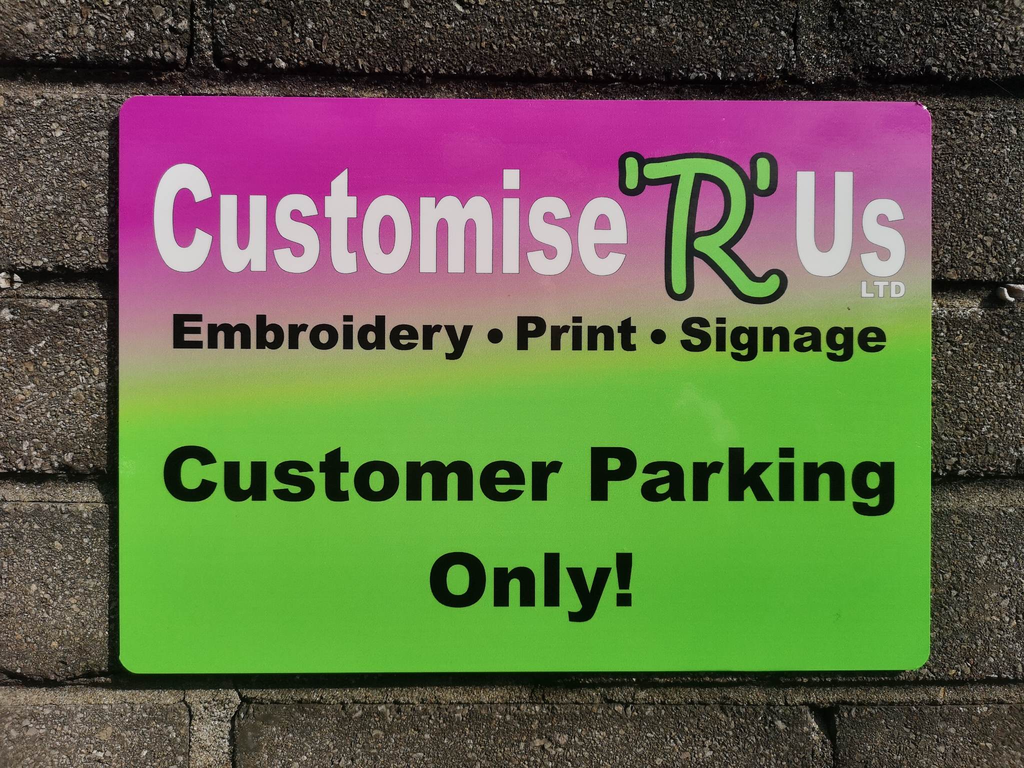 Customer Parking sign with logo/branded Landscape A4 – Customise 'R' Us